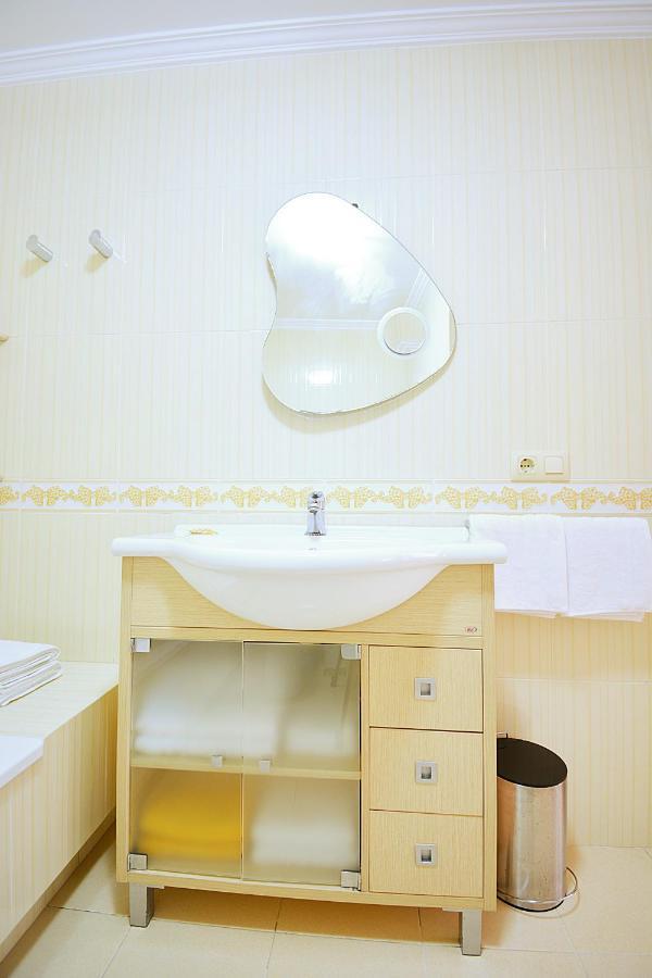 Galihost - Apartamento Con Piscina En El Centro De 桑亨霍 外观 照片